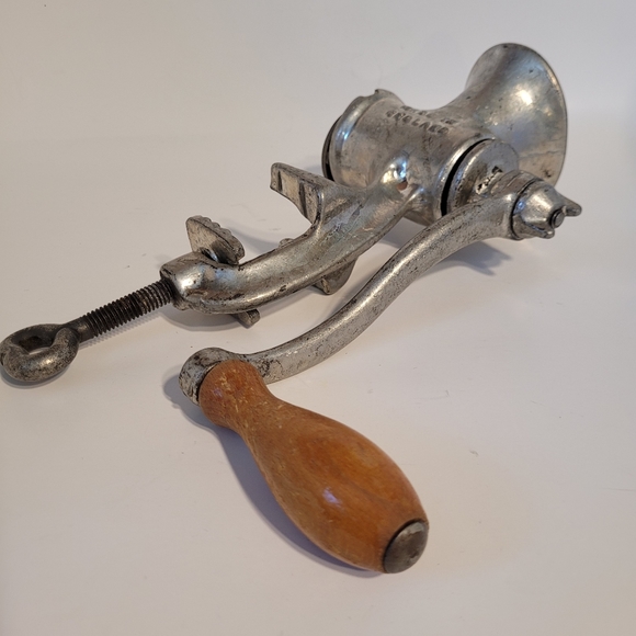 Vintage English Meat Grinder with Multiple Blades - Picture 5 of 12